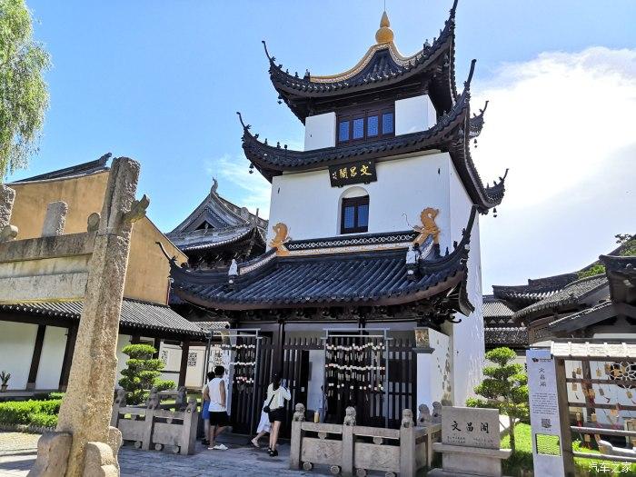 盛爱颐：苦等宋子文7年无果，哥哥侵吞千万遗产，她是如何应对的